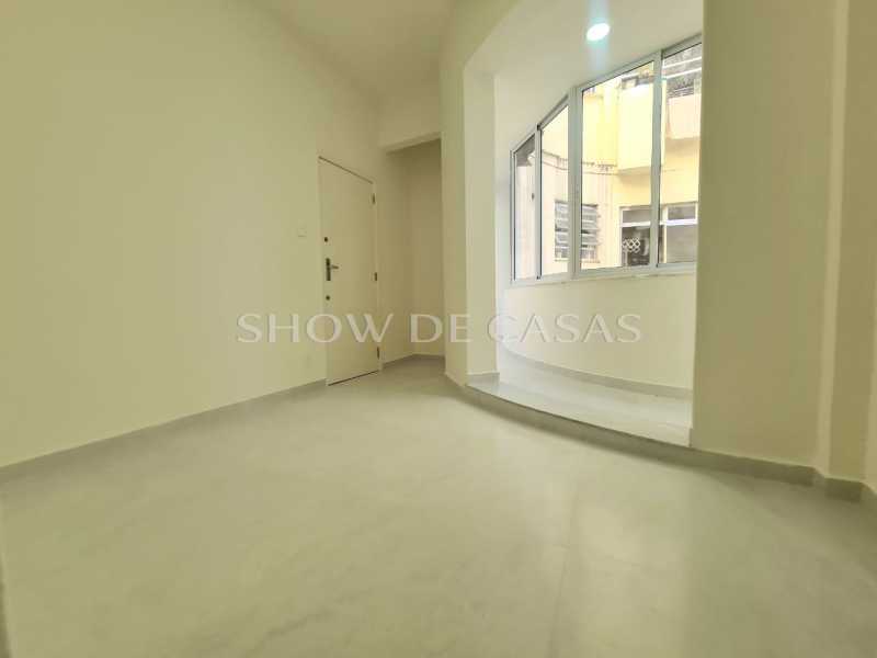 Apartamento à venda com 1 quarto, 40m² - Foto 1