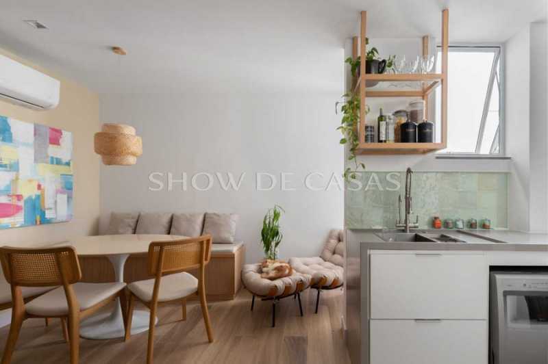 Apartamento à venda com 2 quartos, 81m² - Foto 1