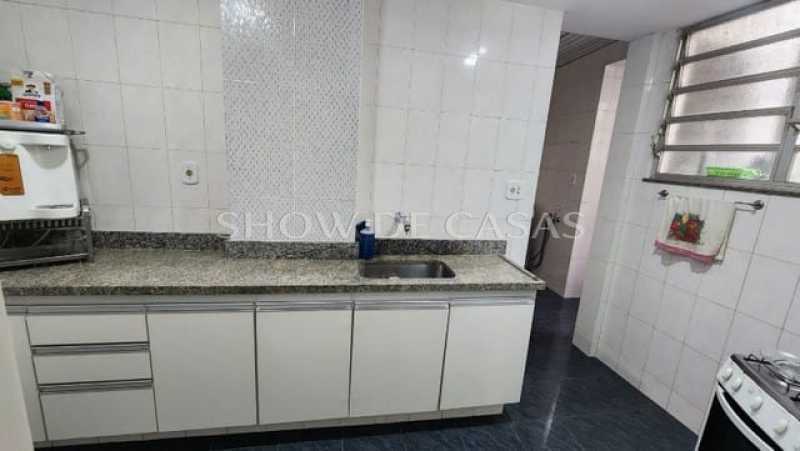 Apartamento à venda com 3 quartos, 130m² - Foto 9