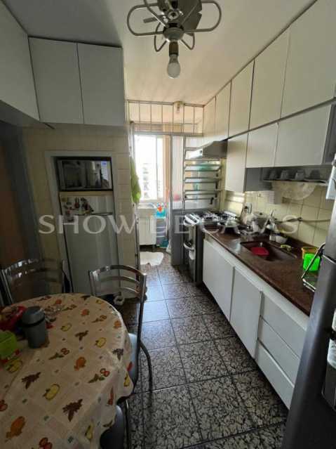 Apartamento à venda com 3 quartos, 100m² - Foto 4