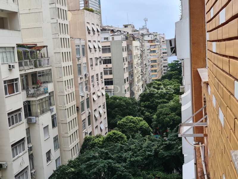 Apartamento à venda com 1 quarto, 50m² - Foto 9