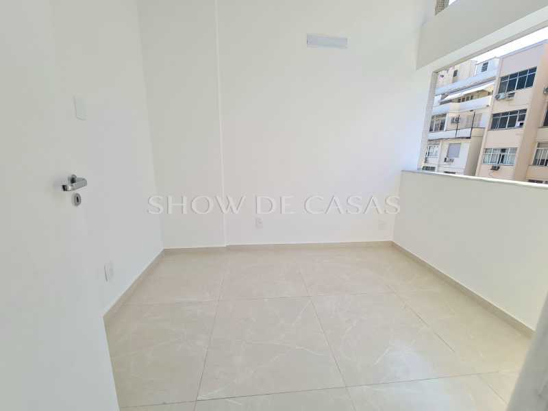 Apartamento à venda com 2 quartos, 60m² - Foto 11