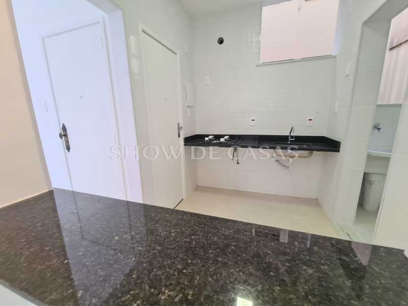 Apartamento à venda com 2 quartos, 60m² - Foto 16