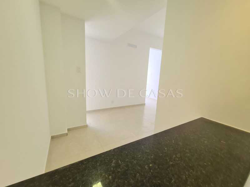 Apartamento à venda com 2 quartos, 60m² - Foto 18