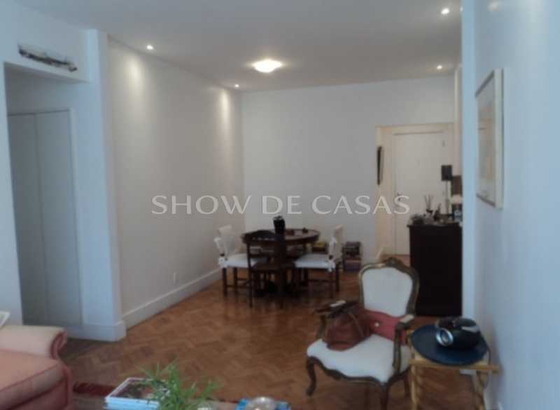 Apartamento à venda com 3 quartos, 106m² - Foto 2