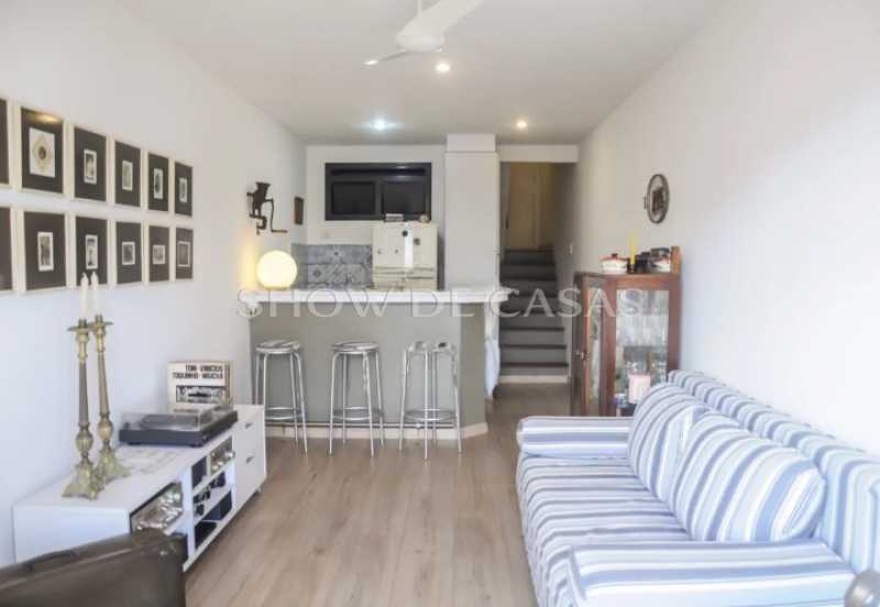 Apartamento à venda com 2 quartos, 70m² - Foto 6