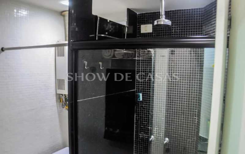 Apartamento à venda com 2 quartos, 70m² - Foto 18