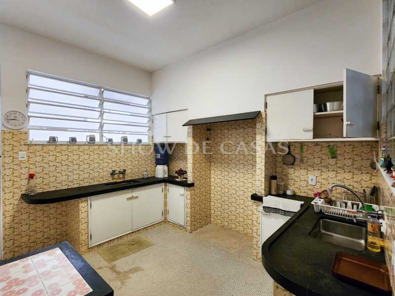 Apartamento à venda com 3 quartos, 294m² - Foto 19