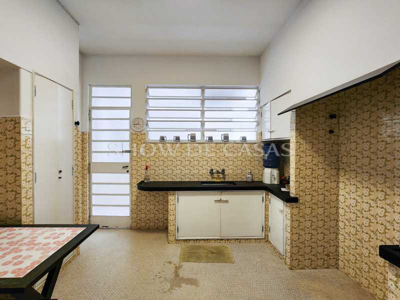 Apartamento à venda com 3 quartos, 294m² - Foto 18