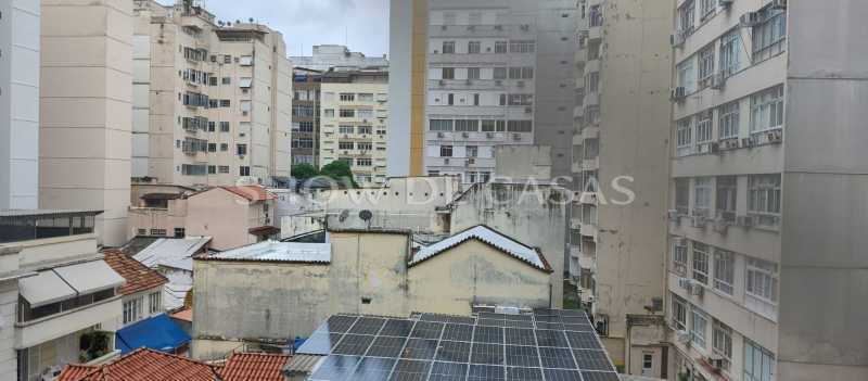 Apartamento à venda com 1 quarto, 40m² - Foto 10