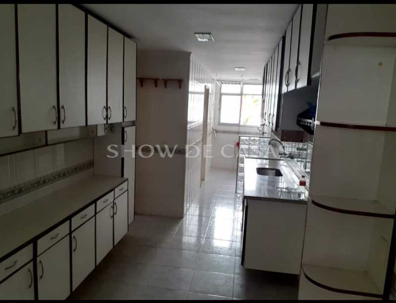 Apartamento à venda com 3 quartos, 150m² - Foto 13