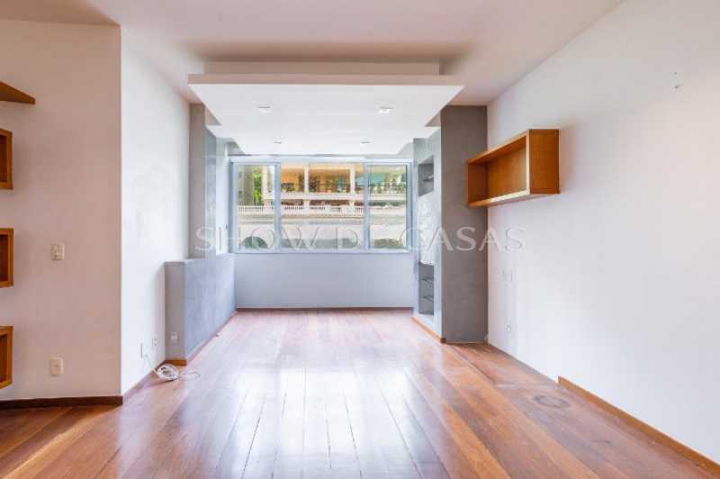 Apartamento à venda com 3 quartos, 113m² - Foto 2