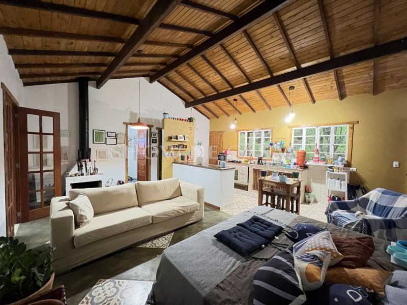 Casa à venda com 1 quarto, 80m² - Foto 4