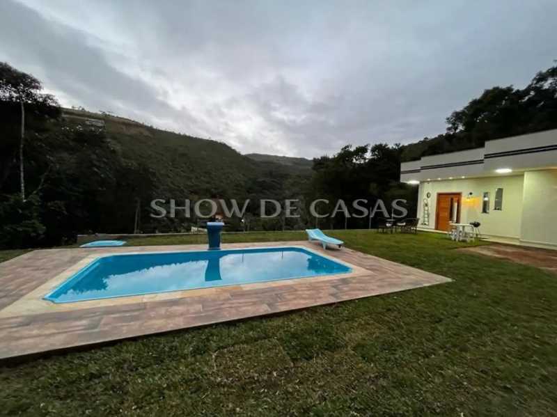 Casa à venda com 3 quartos, 240m² - Foto 12