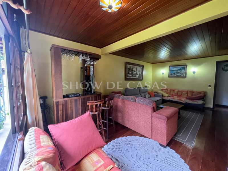 Casa de Condomínio à venda com 3 quartos, 208m² - Foto 4