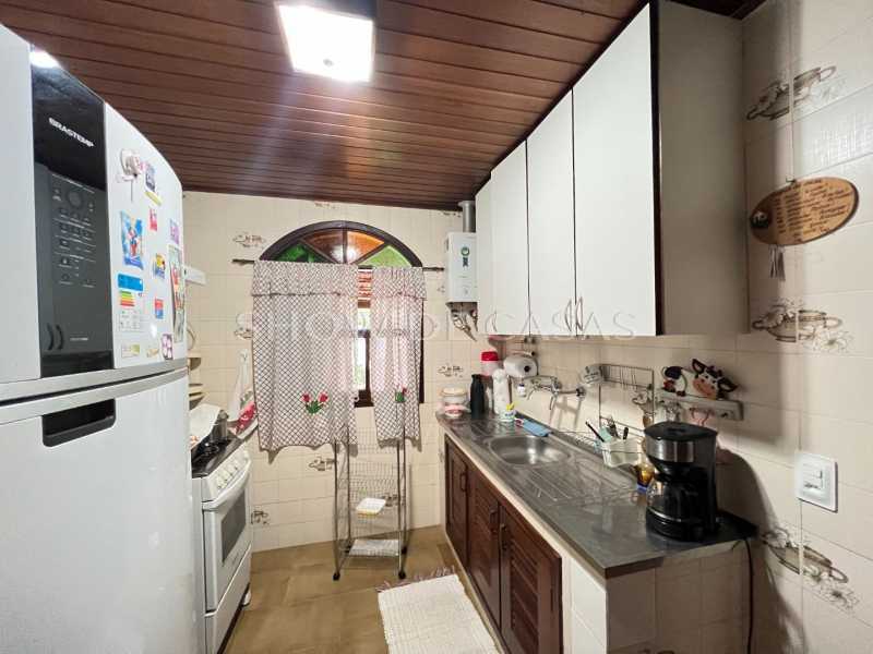 Casa de Condomínio à venda com 3 quartos, 208m² - Foto 21