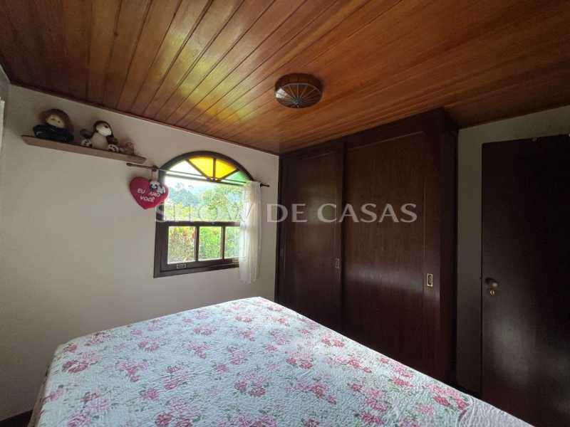 Casa de Condomínio à venda com 3 quartos, 208m² - Foto 12