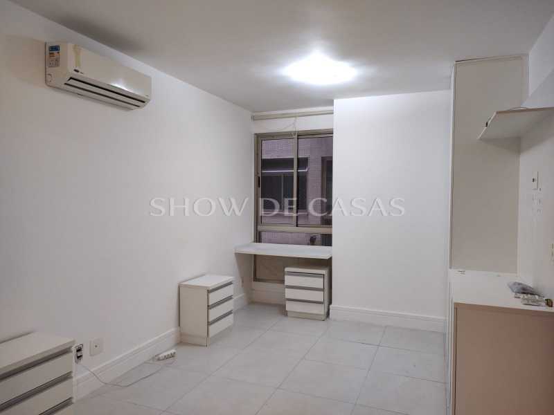 Apartamento à venda com 2 quartos, 78m² - Foto 12