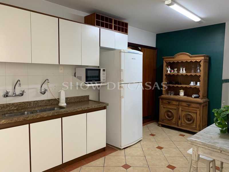 Apartamento à venda com 3 quartos, 176m² - Foto 16