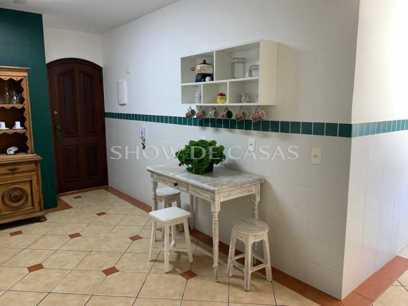 Apartamento à venda com 3 quartos, 176m² - Foto 17