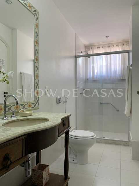 Apartamento à venda com 3 quartos, 176m² - Foto 11