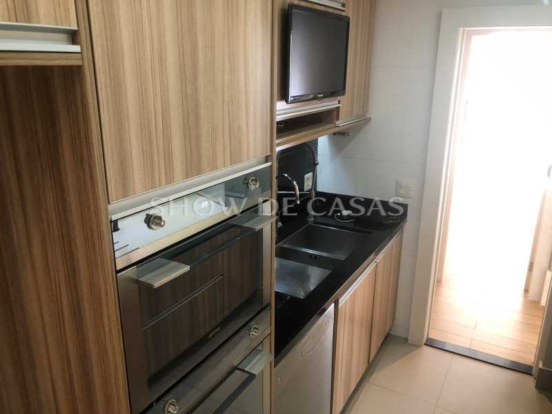 Apartamento à venda com 3 quartos, 130m² - Foto 23