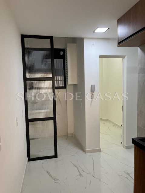 Apartamento à venda com 2 quartos, 65m² - Foto 9