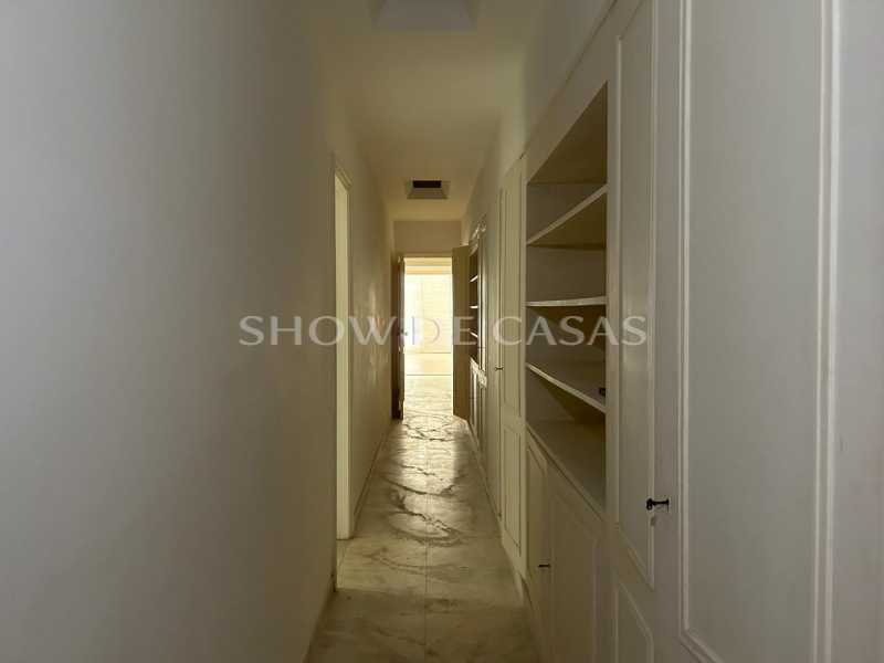 Apartamento à venda com 4 quartos, 240m² - Foto 9