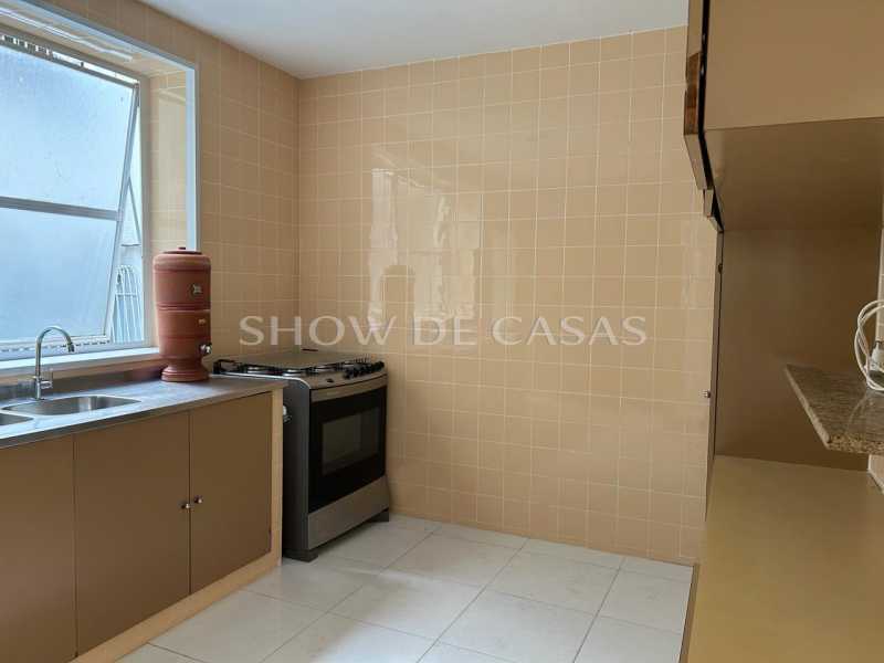 Apartamento à venda com 4 quartos, 240m² - Foto 19