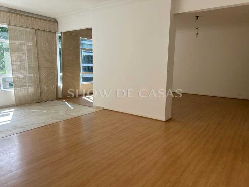 Apartamento à venda com 4 quartos, 240m² - Foto 3