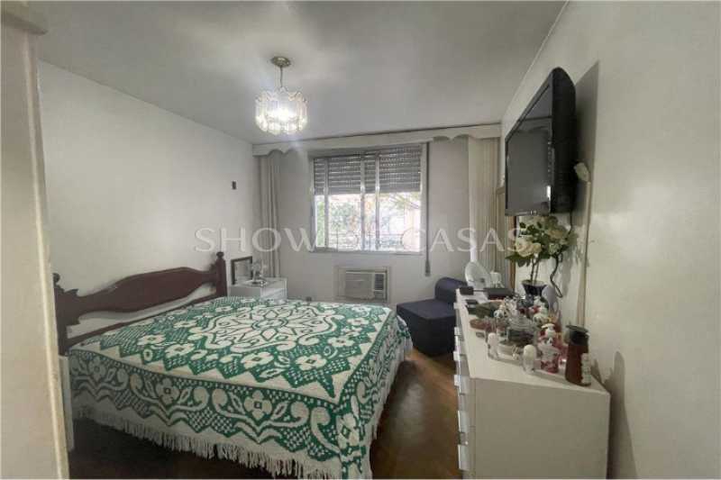 Apartamento à venda com 2 quartos, 76m² - Foto 4