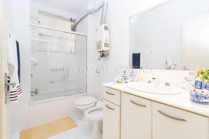 Apartamento à venda com 4 quartos, 162m² - Foto 14