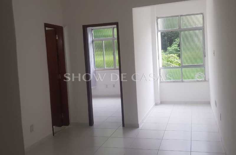 Apartamento à venda com 1 quarto, 40m² - Foto 1