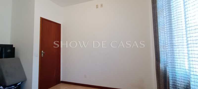 Casa à venda com 2 quartos, 133m² - Foto 11