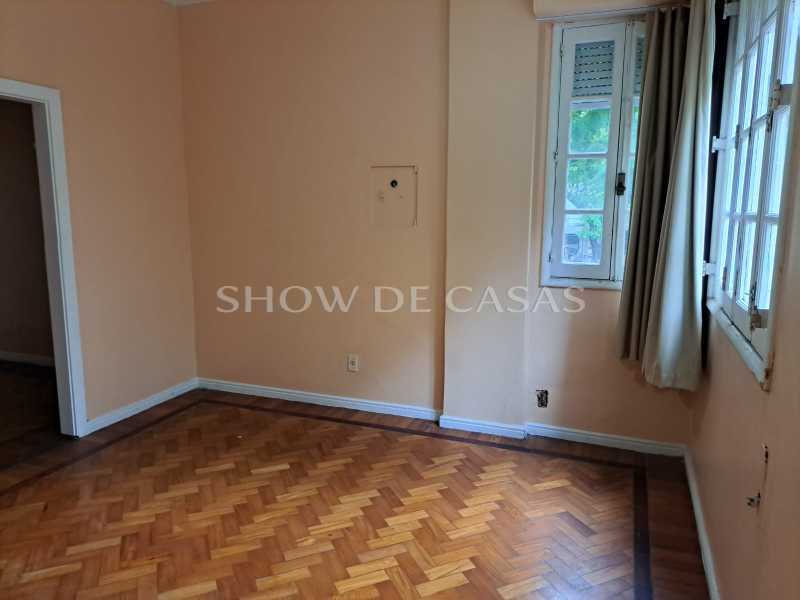 Apartamento à venda com 3 quartos, 150m² - Foto 13