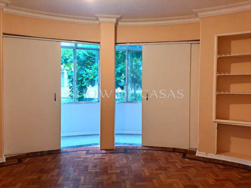 Apartamento à venda com 3 quartos, 150m² - Foto 9