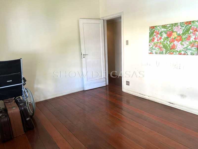 Apartamento à venda com 2 quartos, 131m² - Foto 10