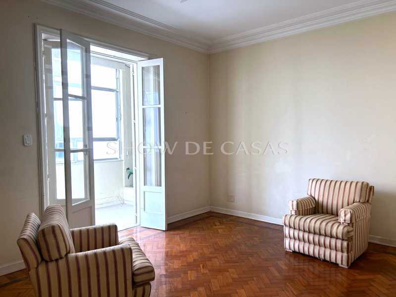 Apartamento à venda com 2 quartos, 131m² - Foto 1