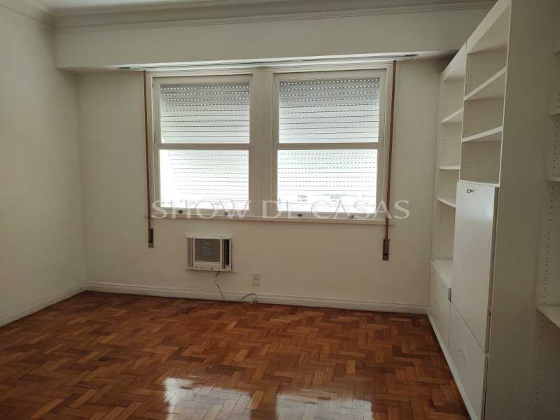 Apartamento à venda com 4 quartos, 243m² - Foto 17