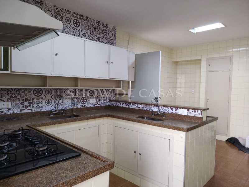 Apartamento à venda com 4 quartos, 243m² - Foto 22