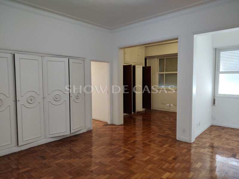 Apartamento à venda com 4 quartos, 243m² - Foto 8