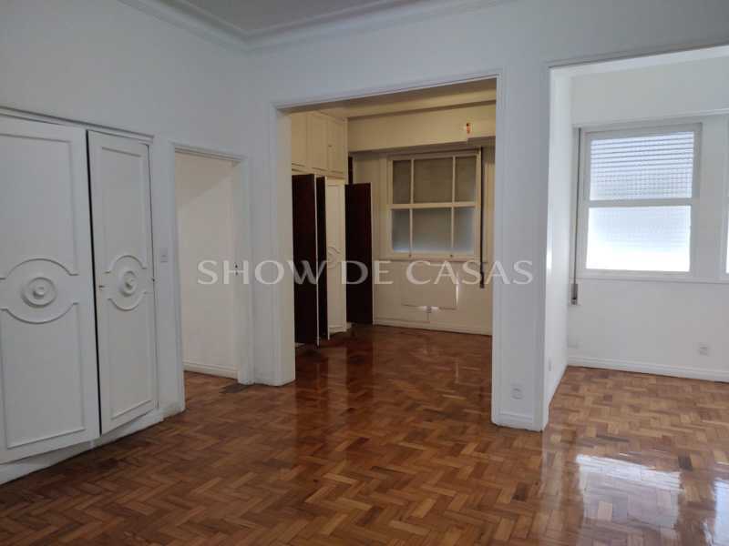 Apartamento à venda com 4 quartos, 243m² - Foto 7