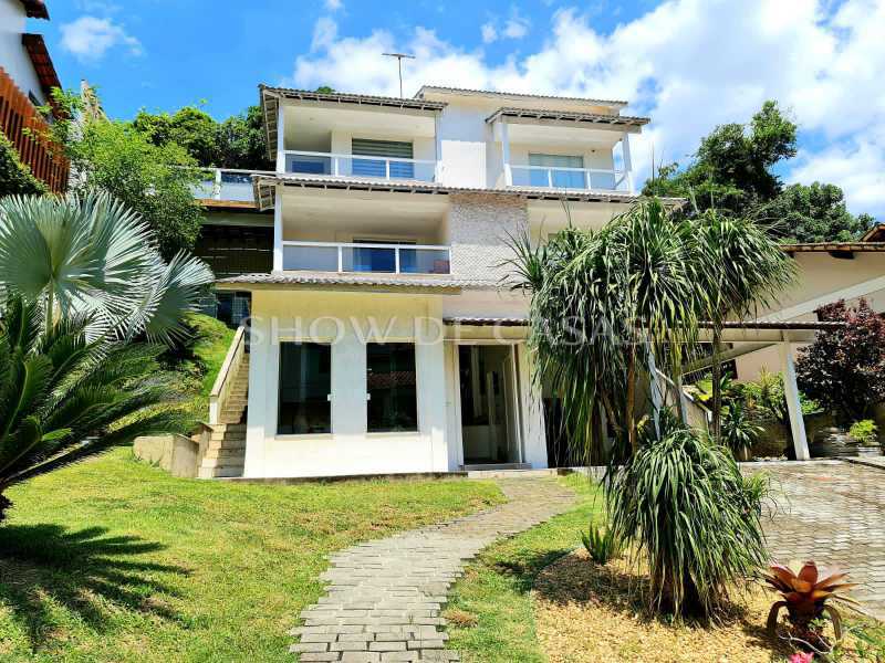 Casa de Condomínio à venda com 4 quartos, 450m² - Foto 2