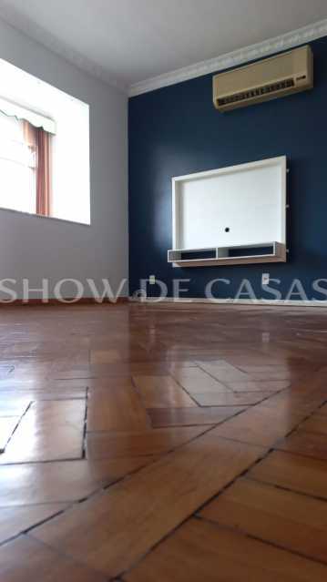 Apartamento à venda com 2 quartos, 80m² - Foto 3