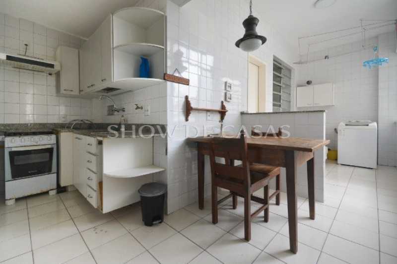 Apartamento à venda com 3 quartos, 152m² - Foto 13