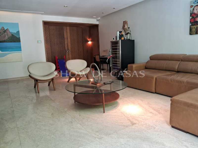 Apartamento à venda com 3 quartos, 184m² - Foto 5