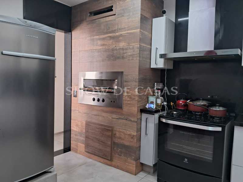 Apartamento à venda com 3 quartos, 184m² - Foto 22