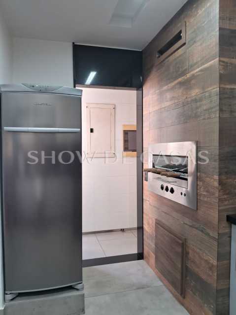 Apartamento à venda com 3 quartos, 184m² - Foto 27