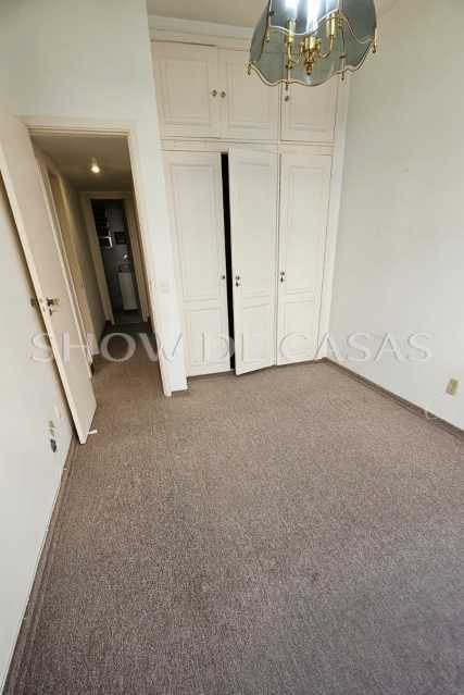 Apartamento à venda com 3 quartos, 155m² - Foto 7