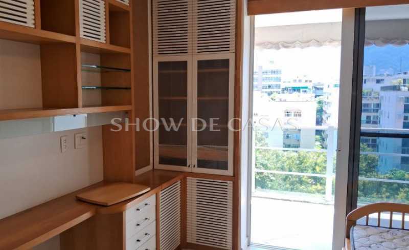 Apartamento à venda com 4 quartos, 150m² - Foto 3